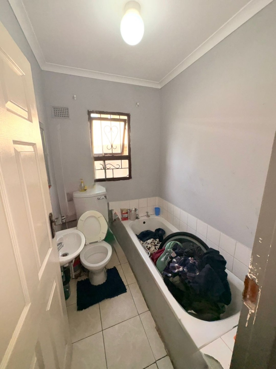 2 Bedroom Property for Sale in Amalinda Eastern Cape